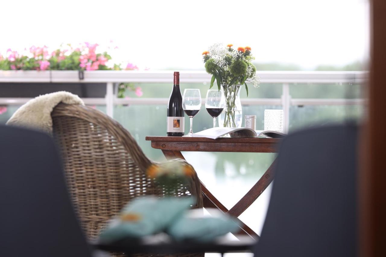 Seehotel Niedernberg - Das Dorf Am See Eksteriør bilde
