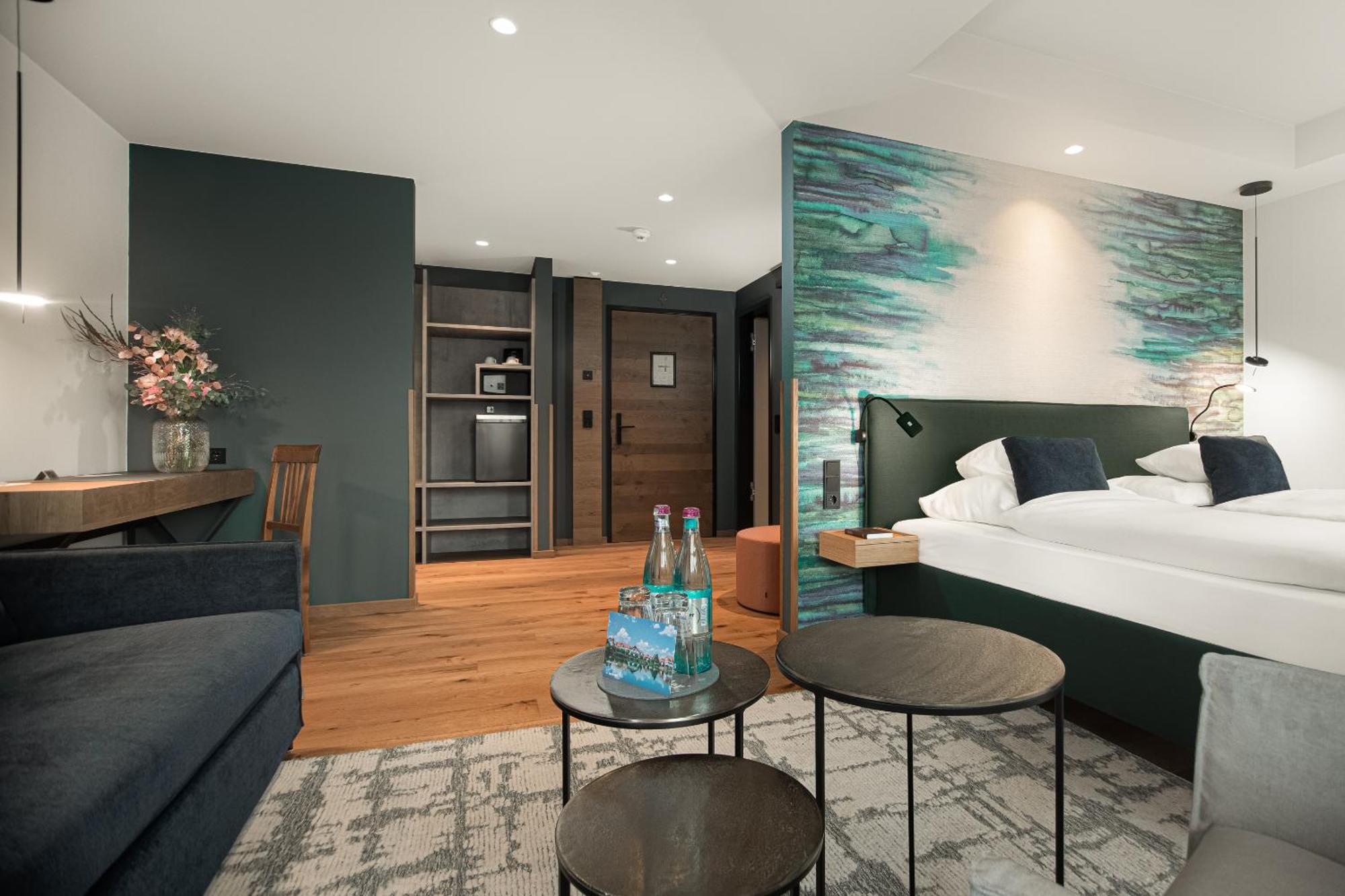 Seehotel Niedernberg - Das Dorf Am See Eksteriør bilde