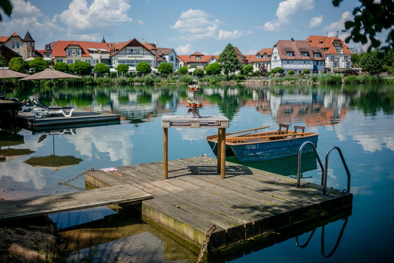 Seehotel Niedernberg - Das Dorf Am See Eksteriør bilde