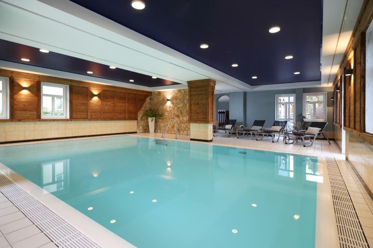 Seehotel Niedernberg - Das Dorf Am See Eksteriør bilde